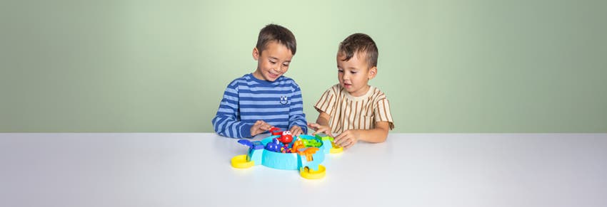 Spille brettspill med familien